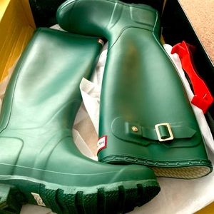 HUNTER rain boots